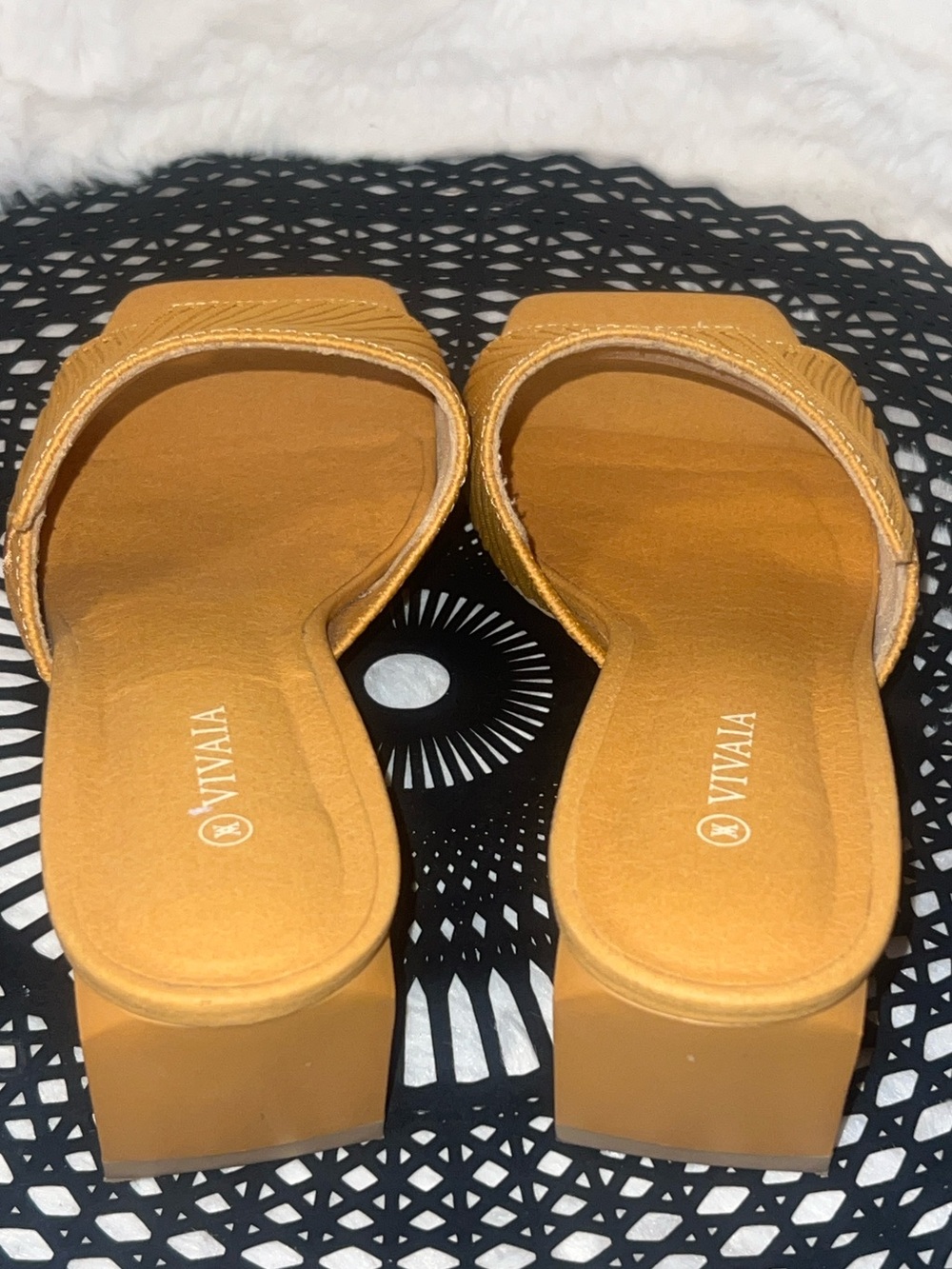 VIVAIA Jade Pro Square-Toe Block Heel Sandals. - Picture 5 of 8